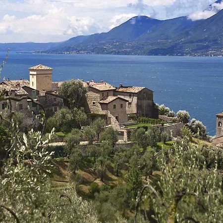 Appartamento Anna Brenzone sul Garda Exteriör bild