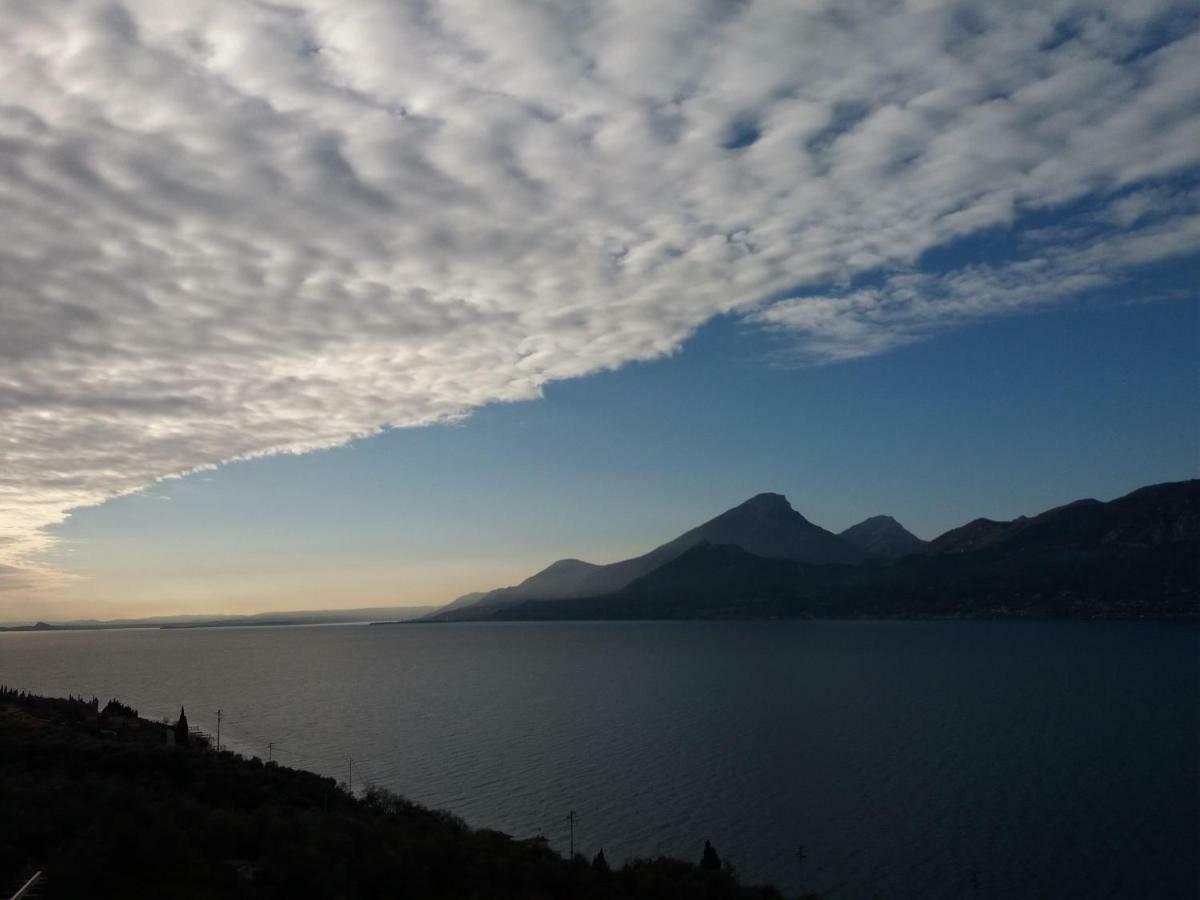 Appartamento Anna Brenzone sul Garda Exteriör bild